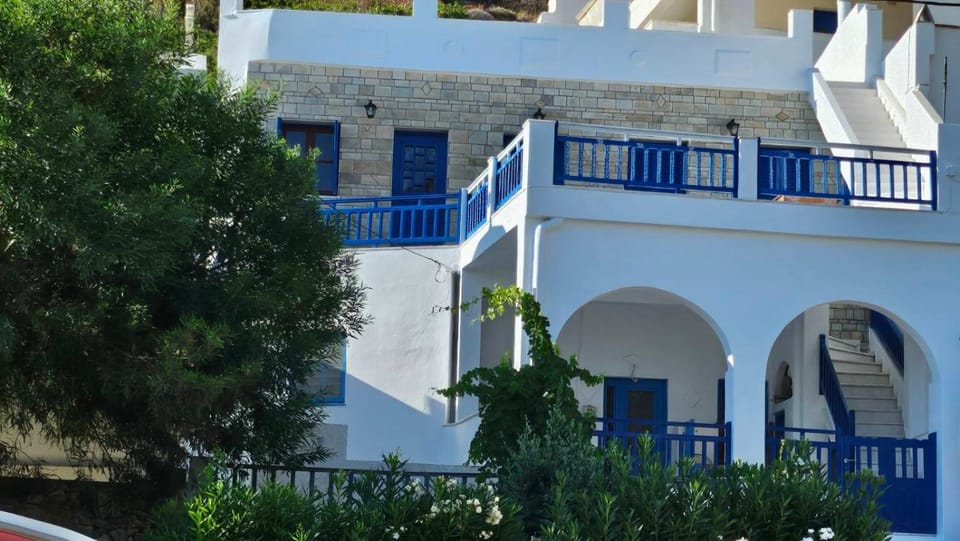 Property building, Balcony/Terrace