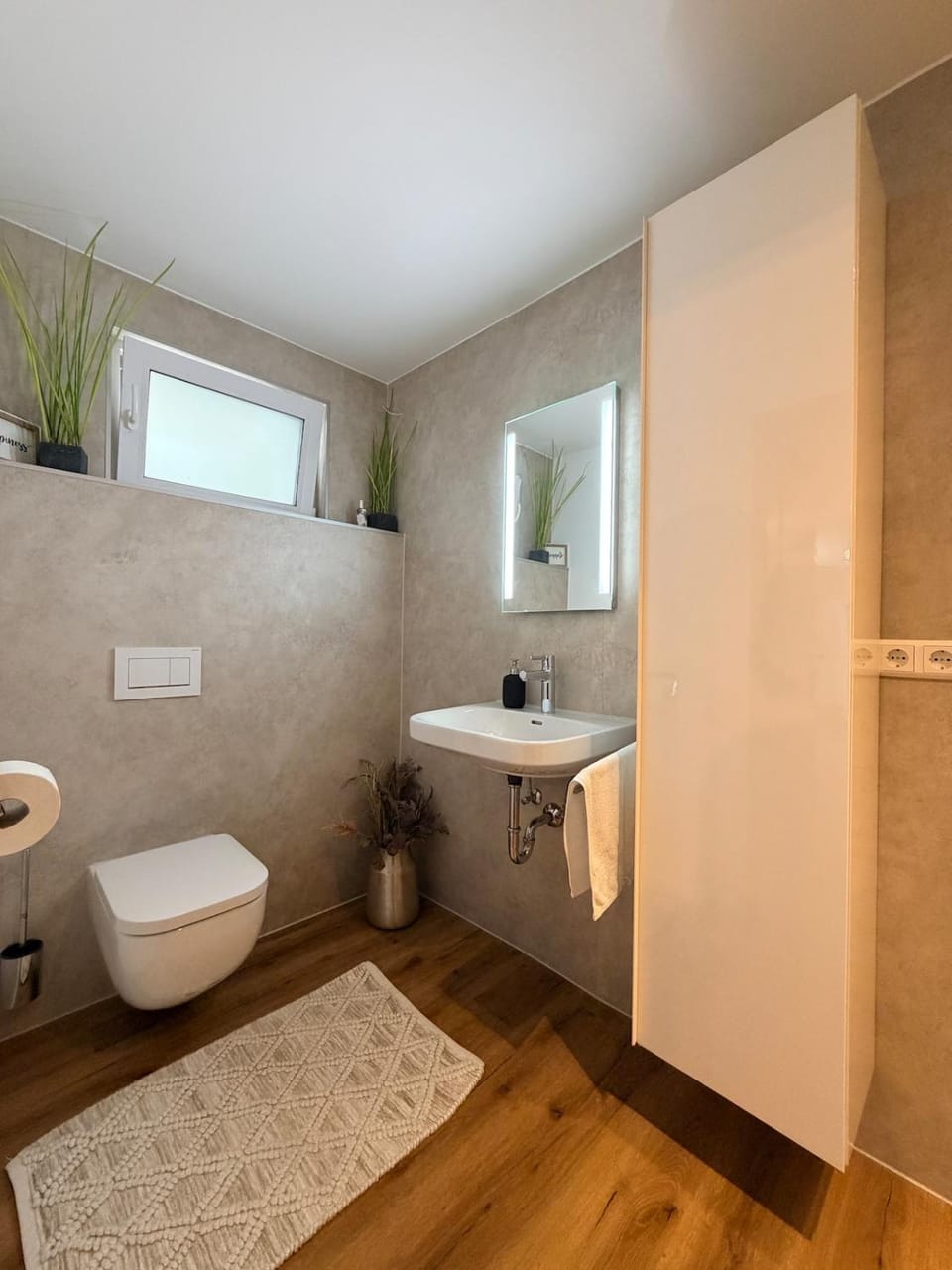 Aina Living 2 near Stuttgart Terrace Apartment in Baden-Württemberg