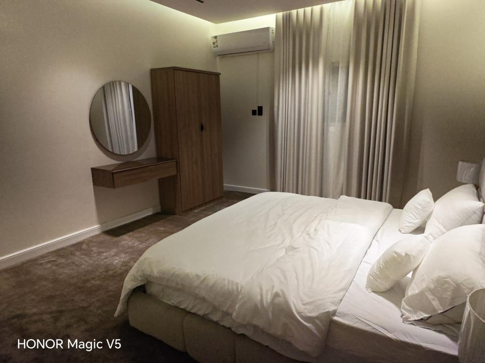 شقة فندقية غرفتين ومطبخ وغرفة عاملة Apartment in Saudi Arabia