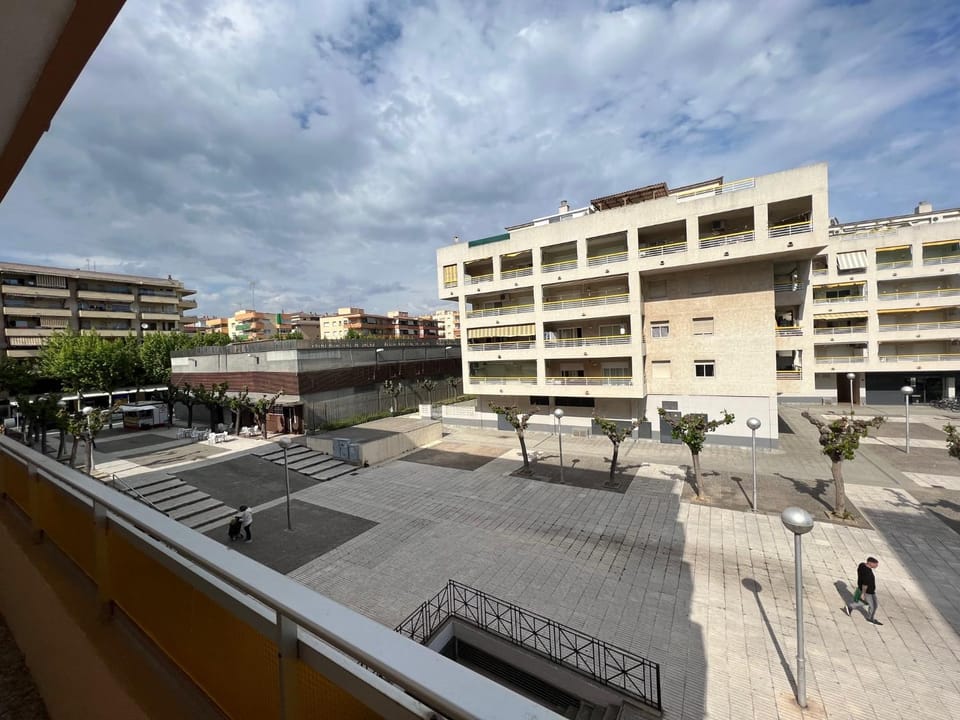 Property building, City view, Street view, Location