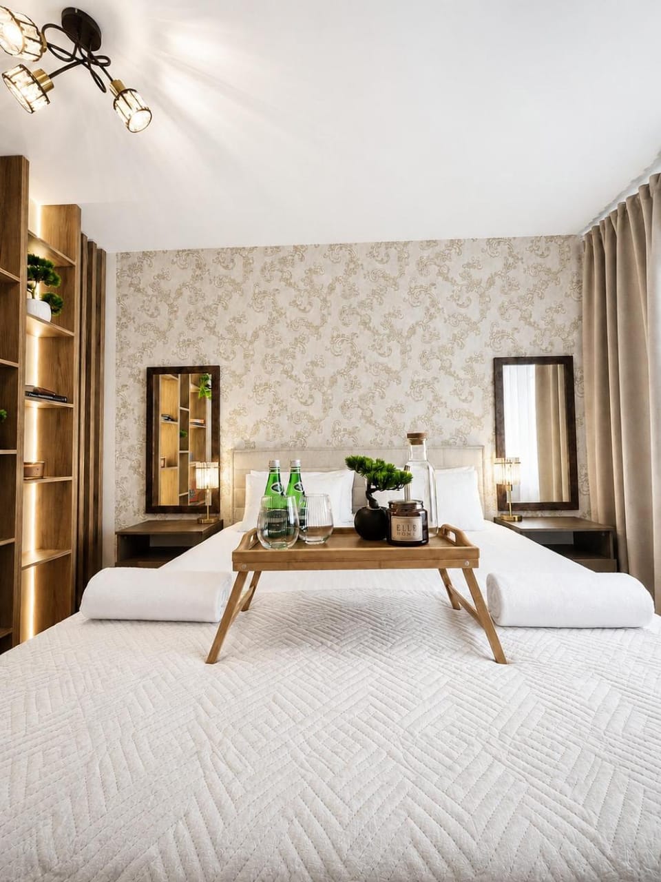 Bed, Photo of the whole room, Bedroom