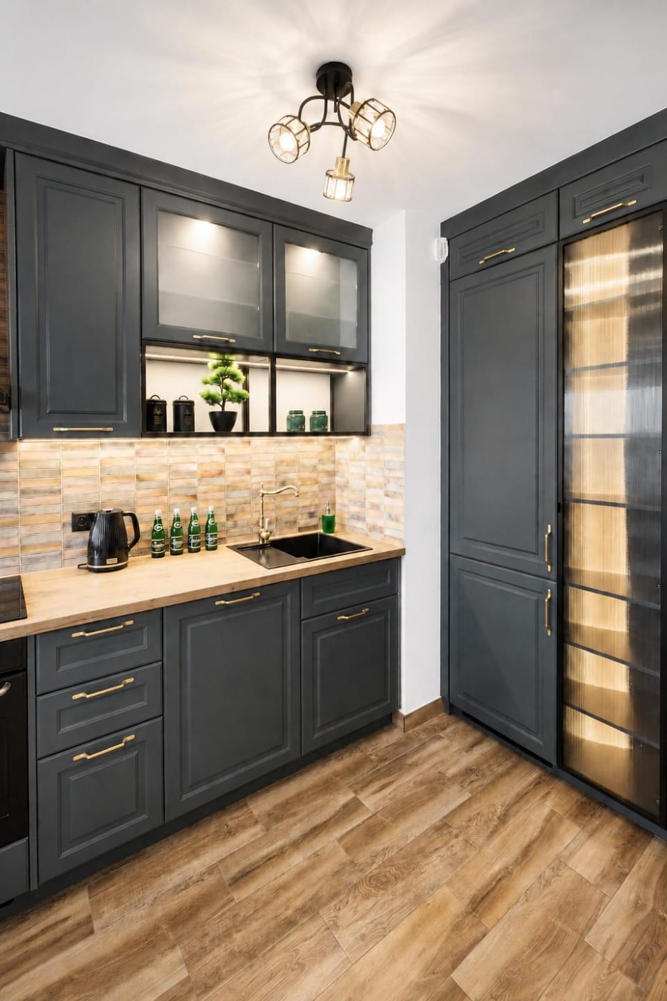 Kitchen or kitchenette, kitchen