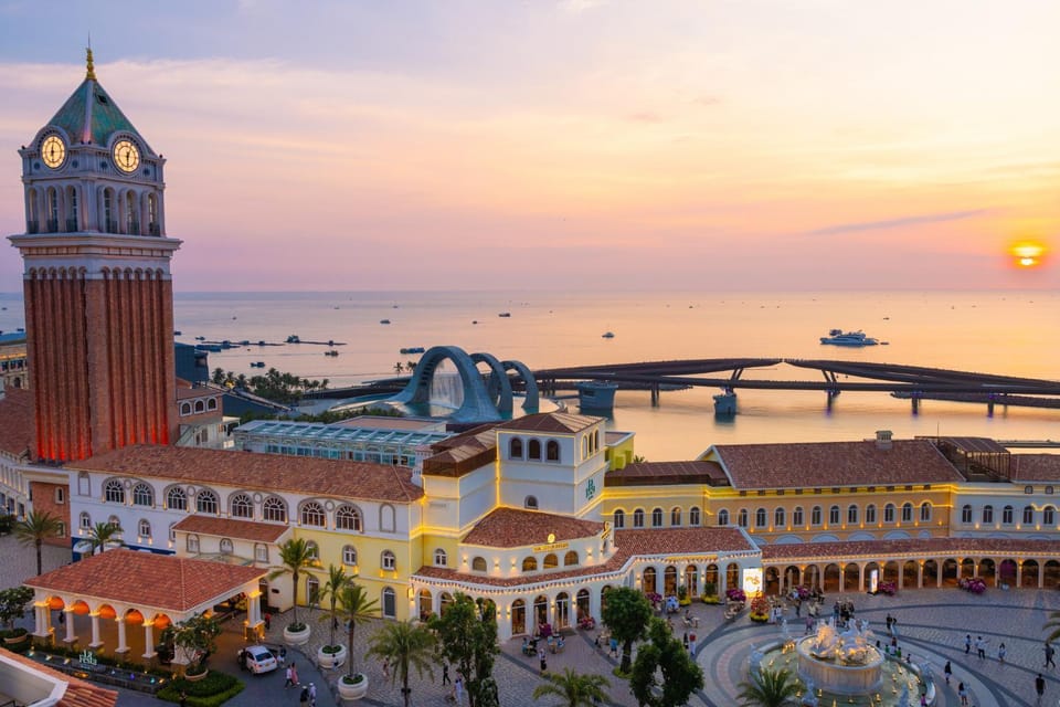 Nearby landmark, Bird's eye view, City view, Landmark view, Location, Sunset