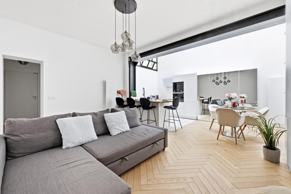 Living room, Seating area, Dining area