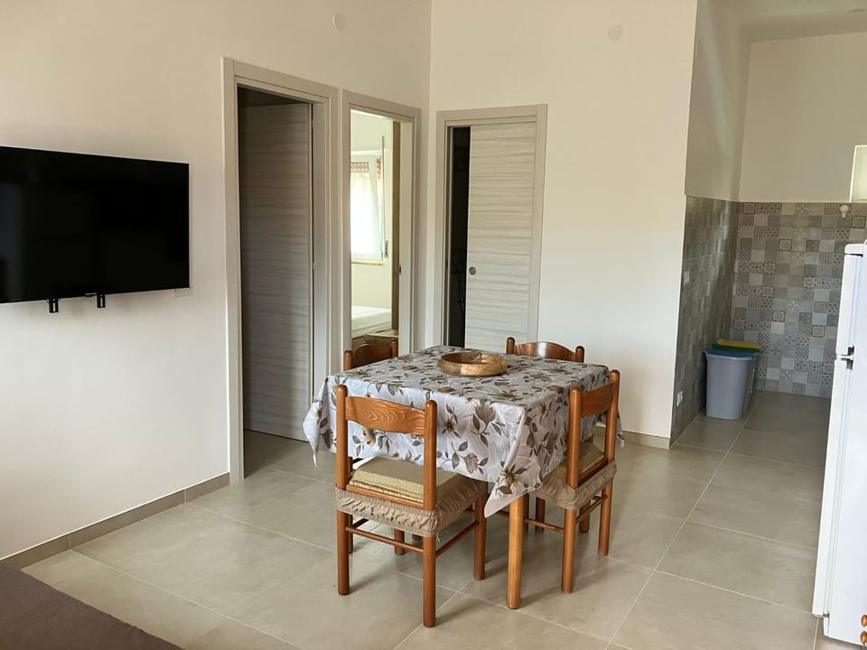 Cedar Home Apartment in Calabria