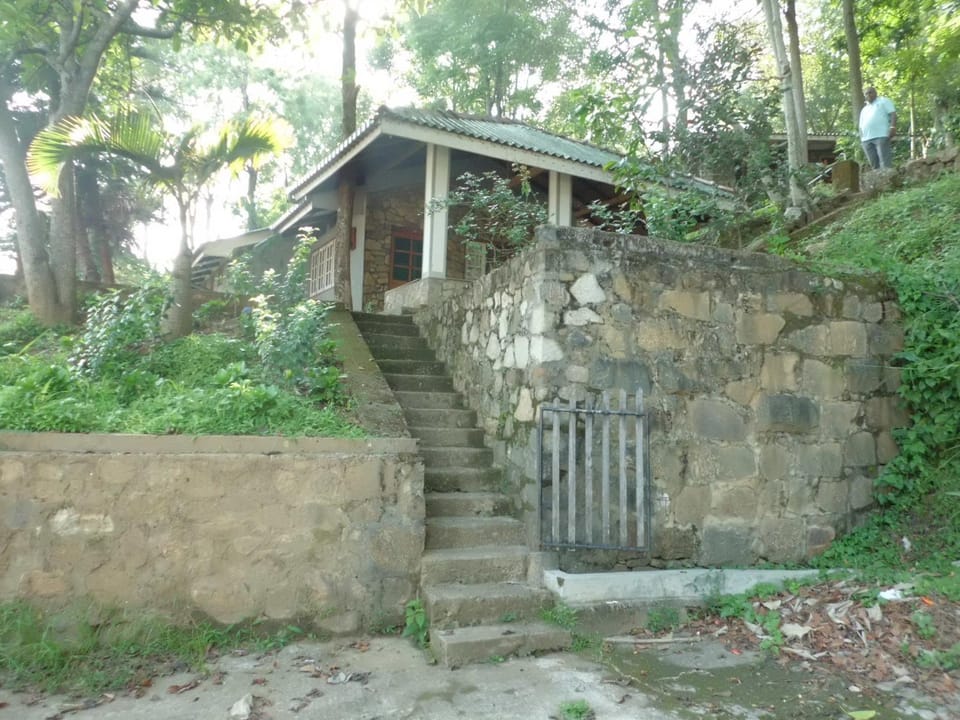 Green Valley Holiday Resort Hotel in Central Province