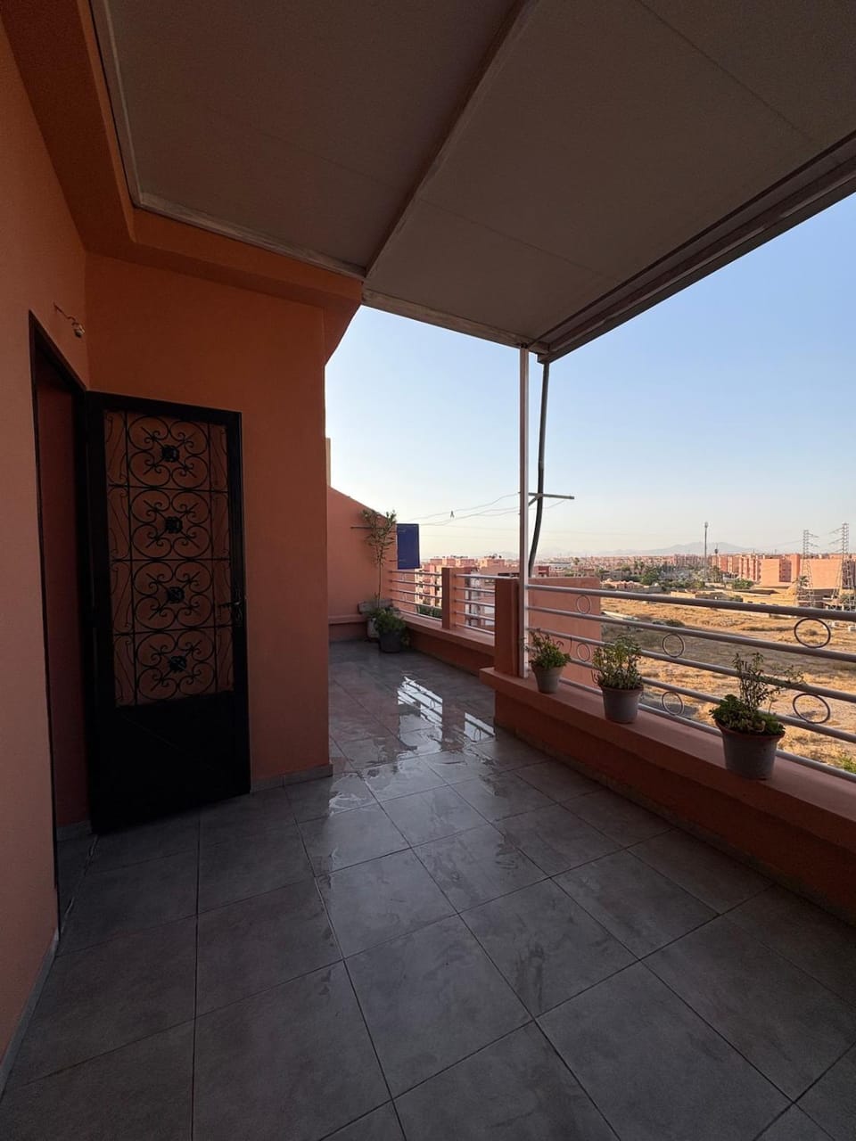 Luxury Apartment Near Gueliz, Large Terrace and Free Parking Apartment in Marrakesh