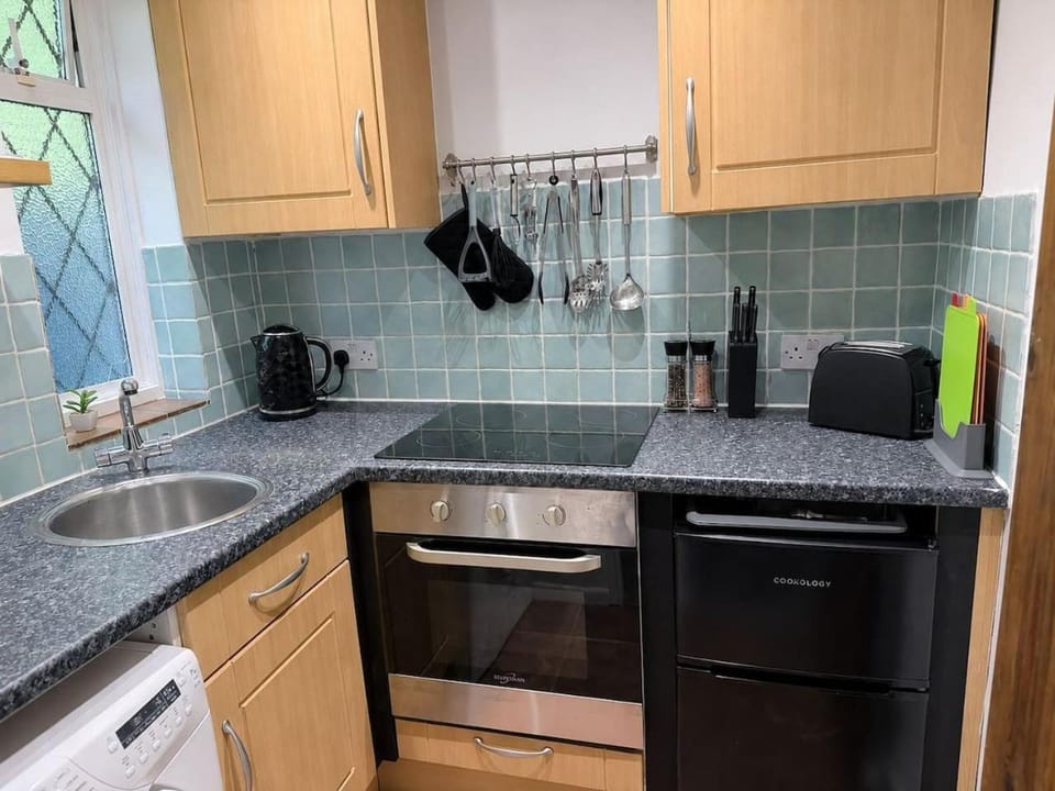 oven, stove, kitchen