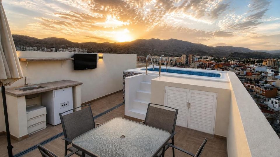 TV and multimedia, View (from property/room), Balcony/Terrace, Swimming pool, Swimming pool