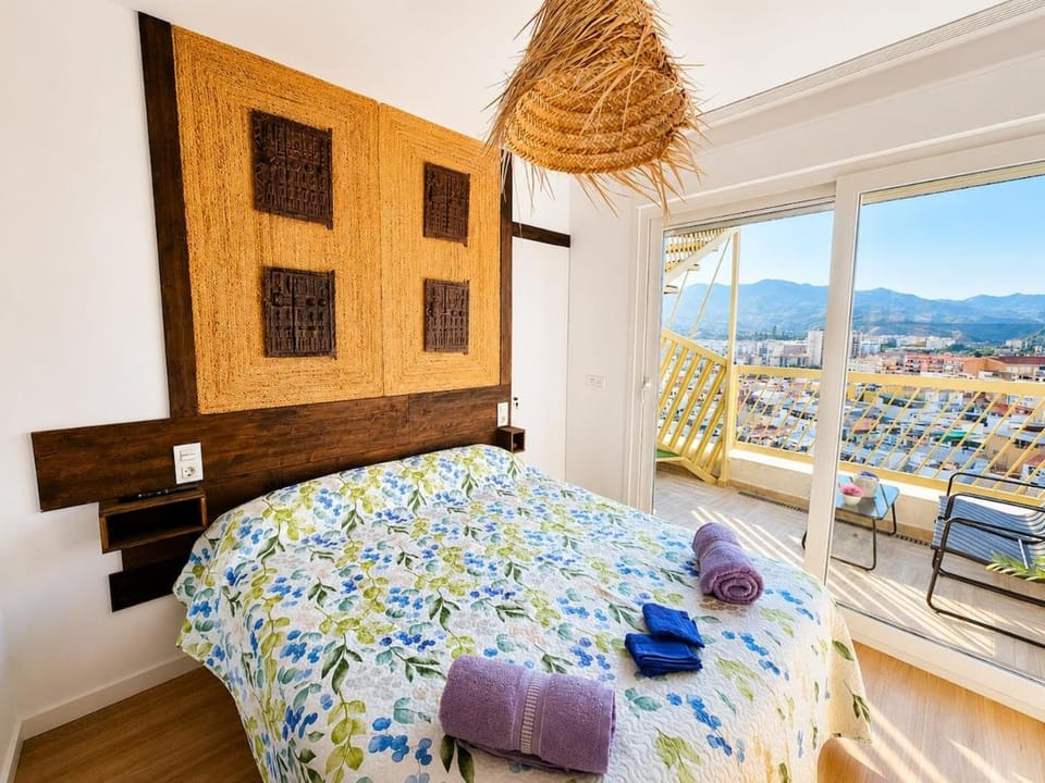 Bedroom, towels, air conditioner