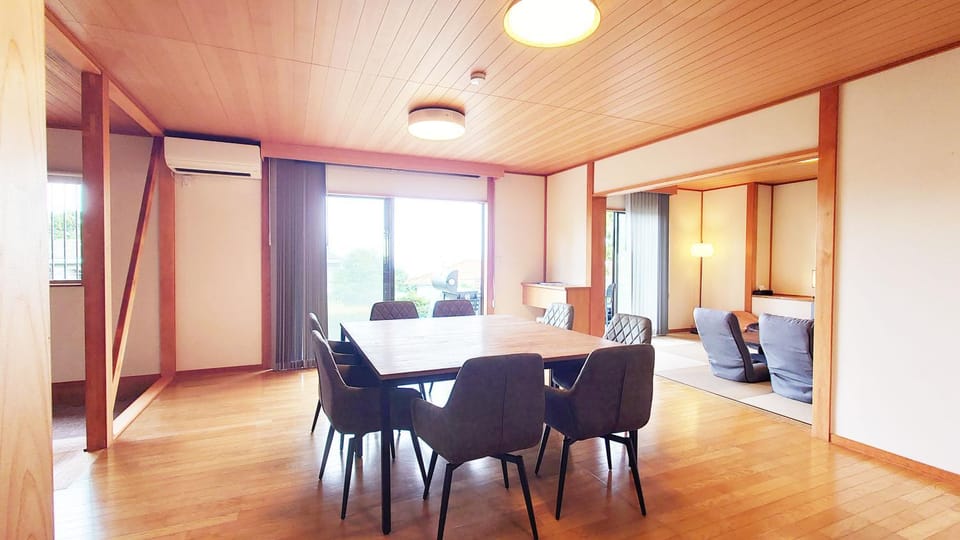 Living room, Diving