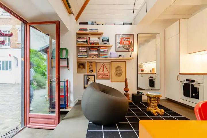 Mini Loft in Montmartre Apartment in Paris