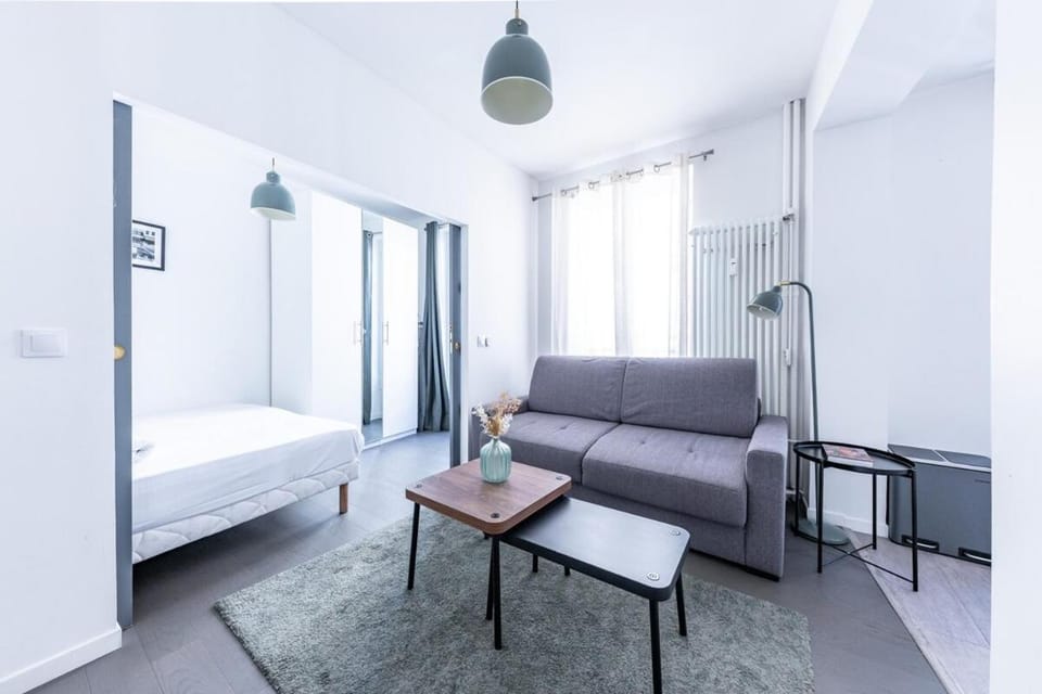 Stylish 4 stars Flat 5 min to Batignolles Park Apartment in Paris