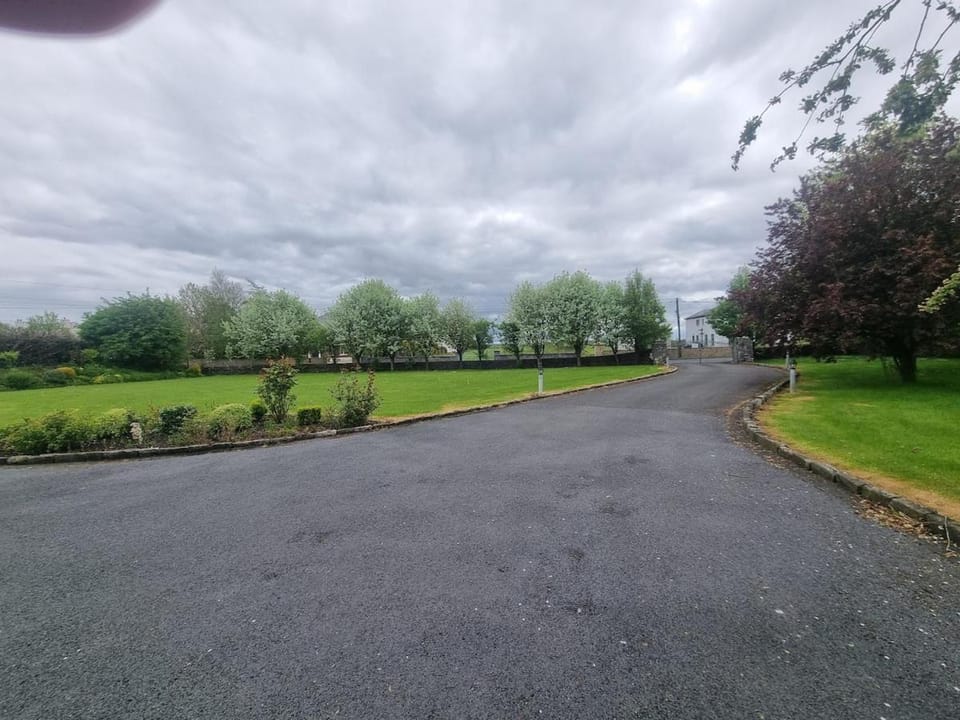 Spring, Day, Neighbourhood, Natural landscape