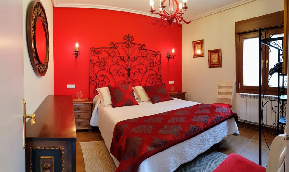 Bed, Photo of the whole room, Bedroom, Garden view, locker