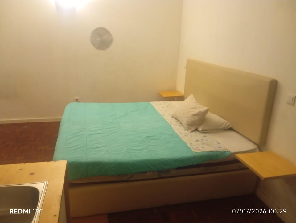 Telhado solitario Apartment in Porto