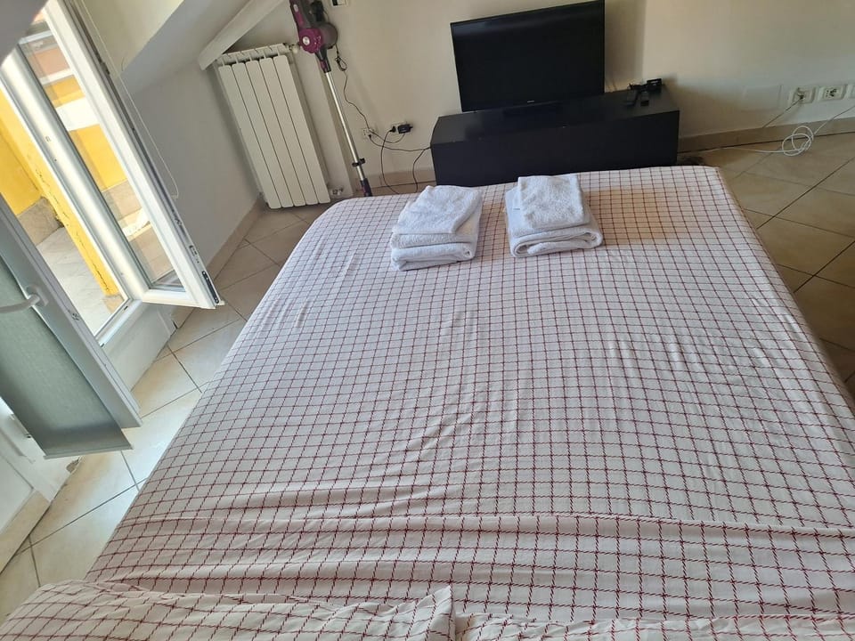 BNG11 Accogliente Bilocale con Balcone Vicino ai Navigli Apartment in Milan