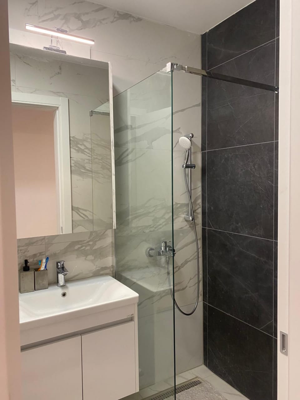 BIJELA apartman 2025 Apartment in Kotor Municipality