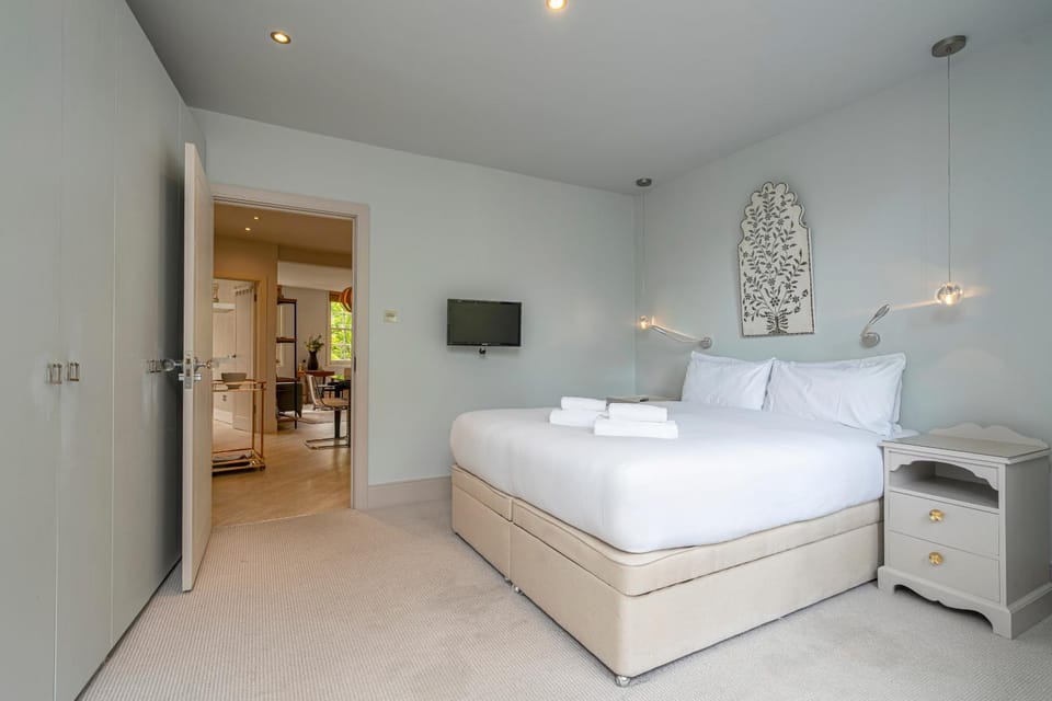 Modern Westminster House near Pimlico Station Apartment in City of Westminster