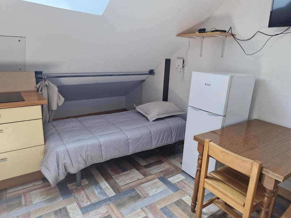 Appart climatisé 2 chambres 5 lits Apartment in Auvergne-Rhône-Alpes