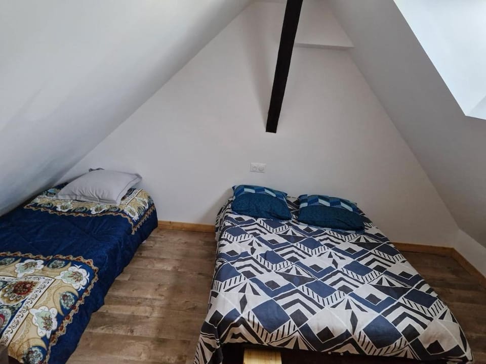 Appart climatisé 2 chambres 5 lits Apartment in Auvergne-Rhône-Alpes