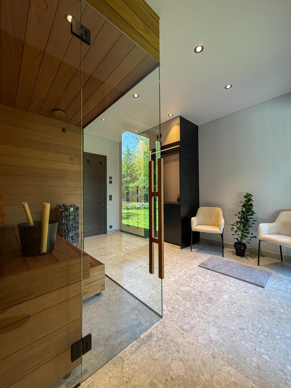 Sauna, washing machine, dryer