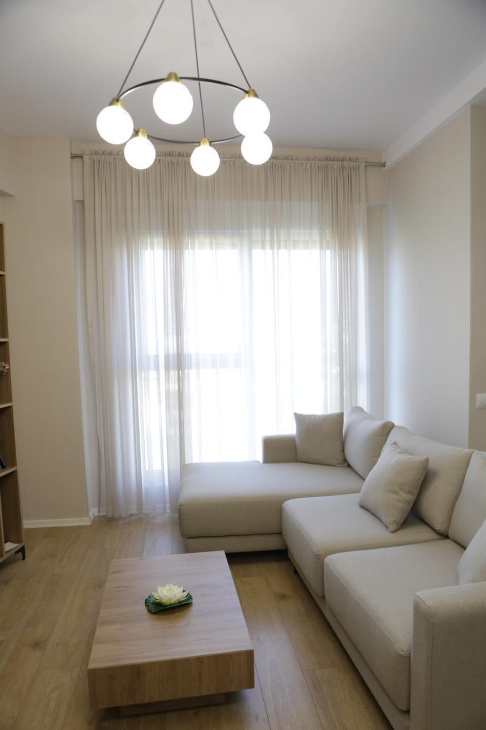 Boulevard View Apartment in Tirana