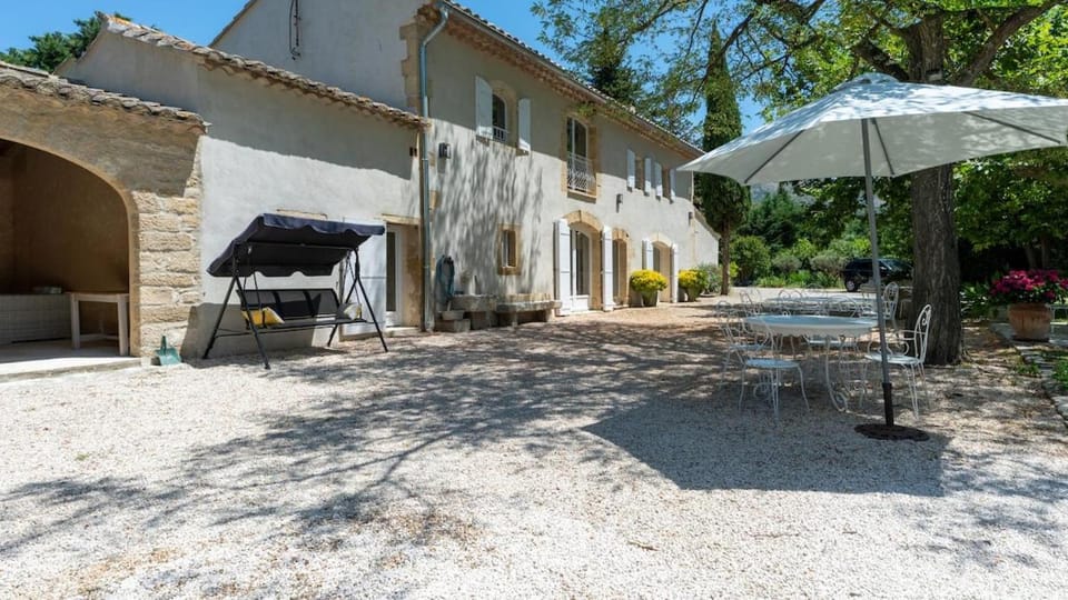 Mas Vidauque - Beautiful House for 8, pool, garden House in Cavaillon