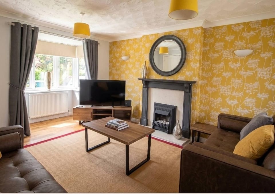 Living room, fireplace