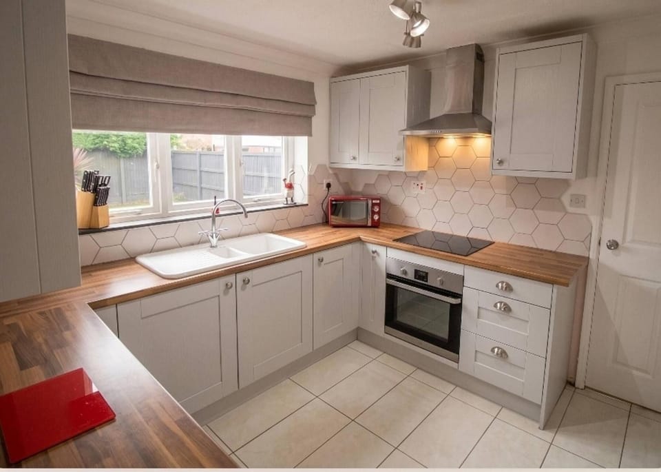 microwave, oven, kitchen