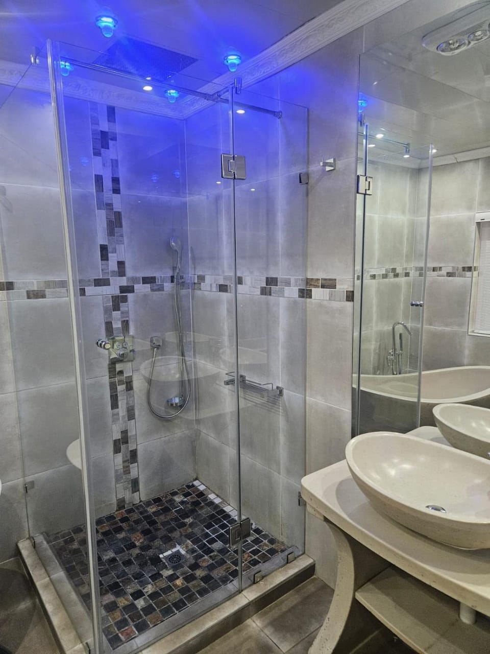 Lavish Place of Comfort Apartment in South Africa