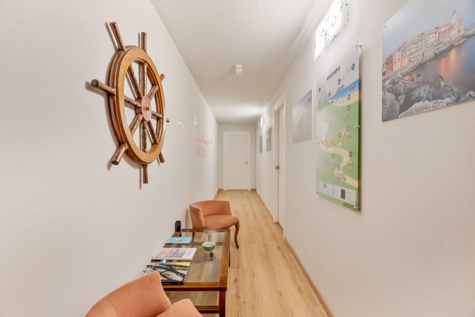Timeline 5Terre by ferry Bed and Breakfast in La Spezia
