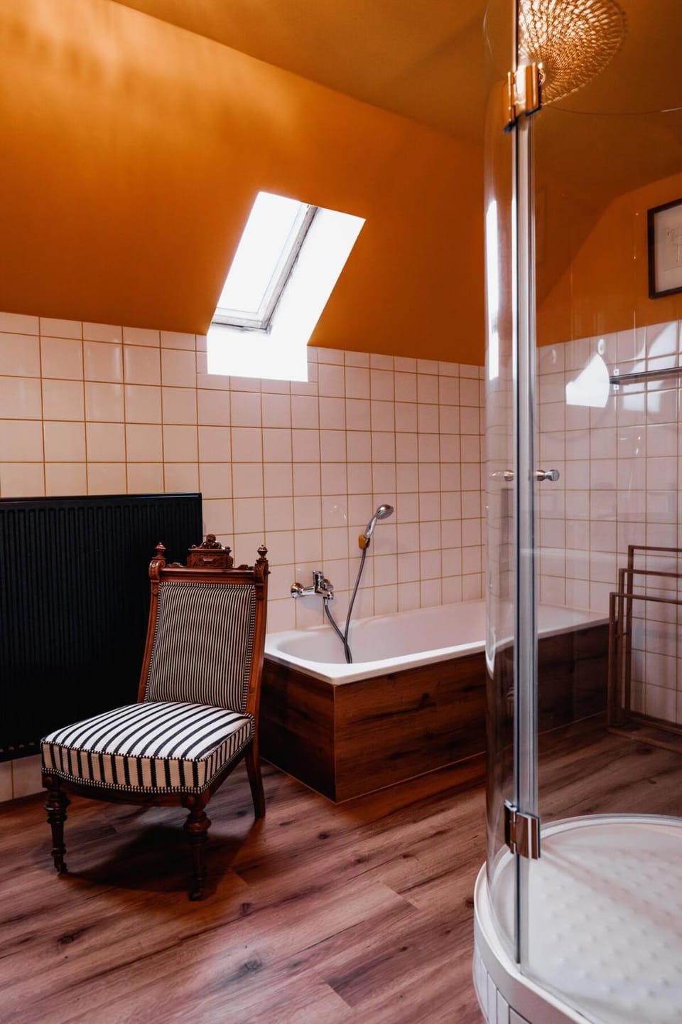 Bathroom, Bath