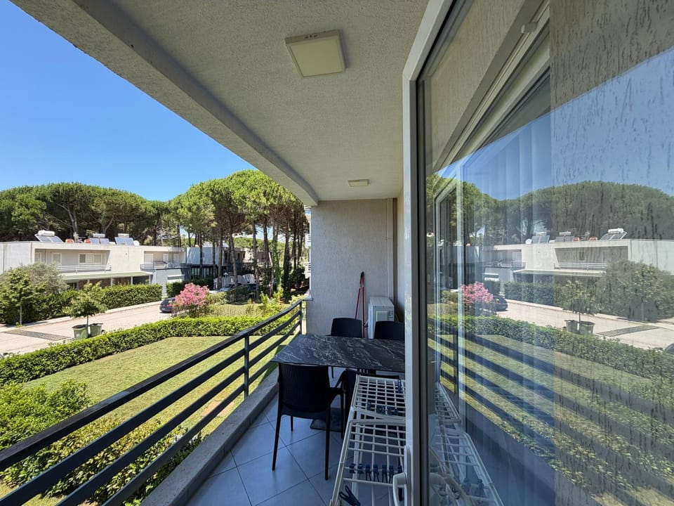 Near movenpic apartament Apartment in Tirana County, Albania
