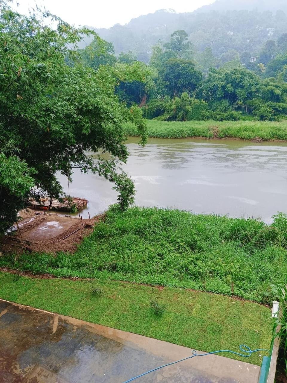Khs resort Resort in Central Province