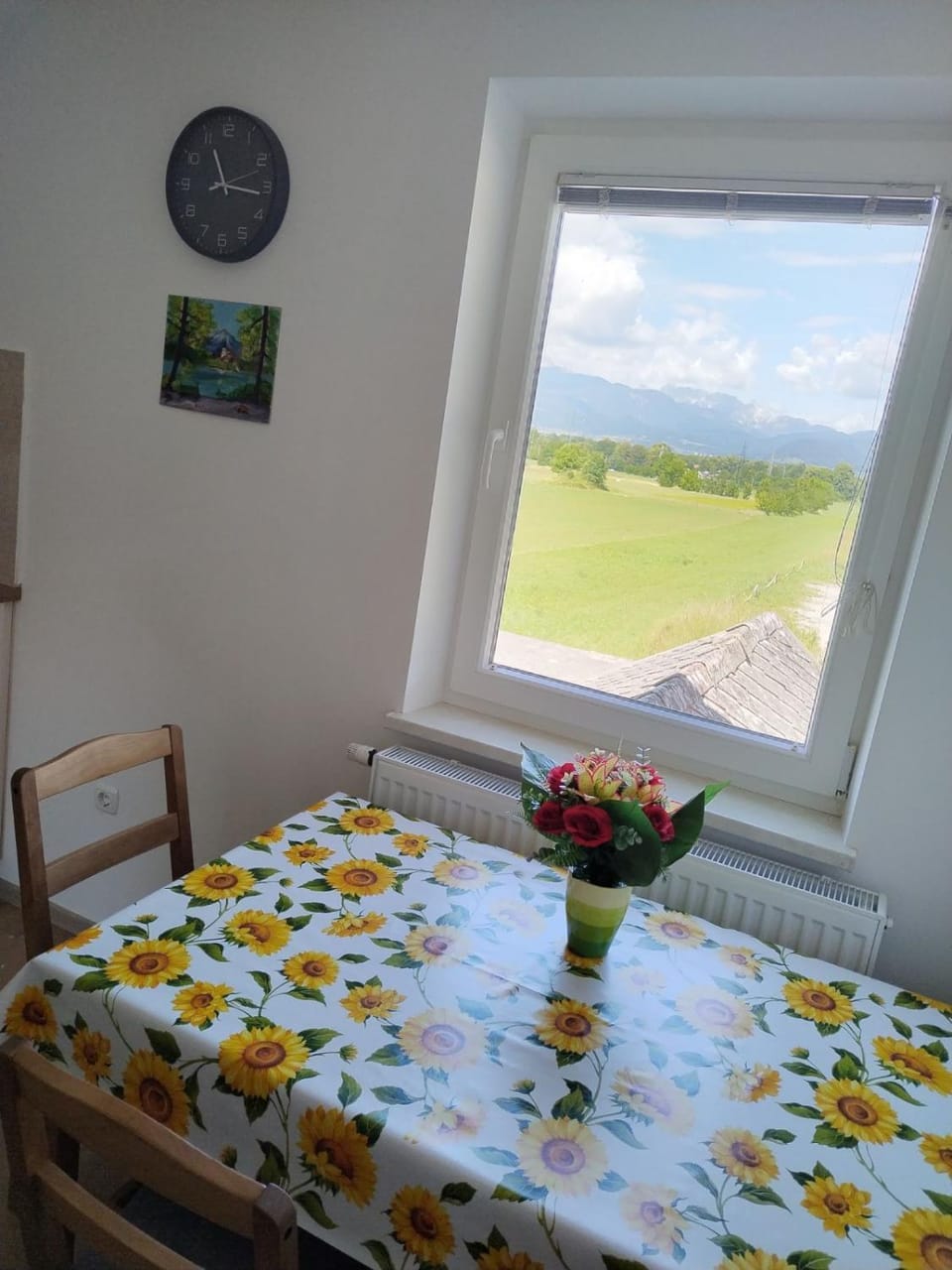 Dining area, Mountain view