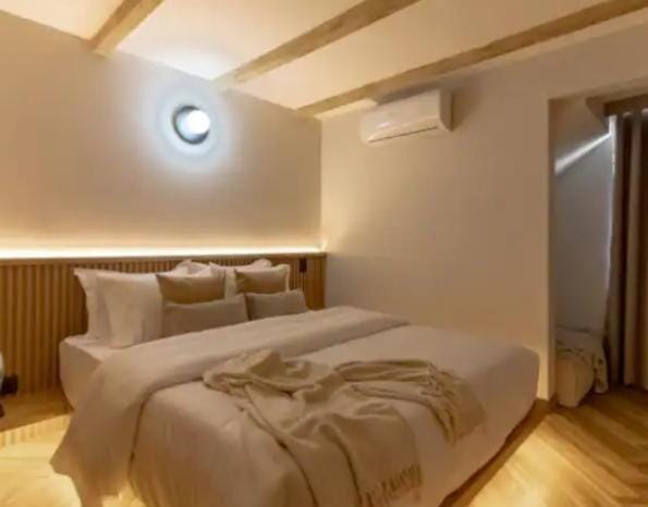 Apartamento en el Poblado Medellín con jacuzzi, 3 habitaciones recién remodelado Apartment in Envigado