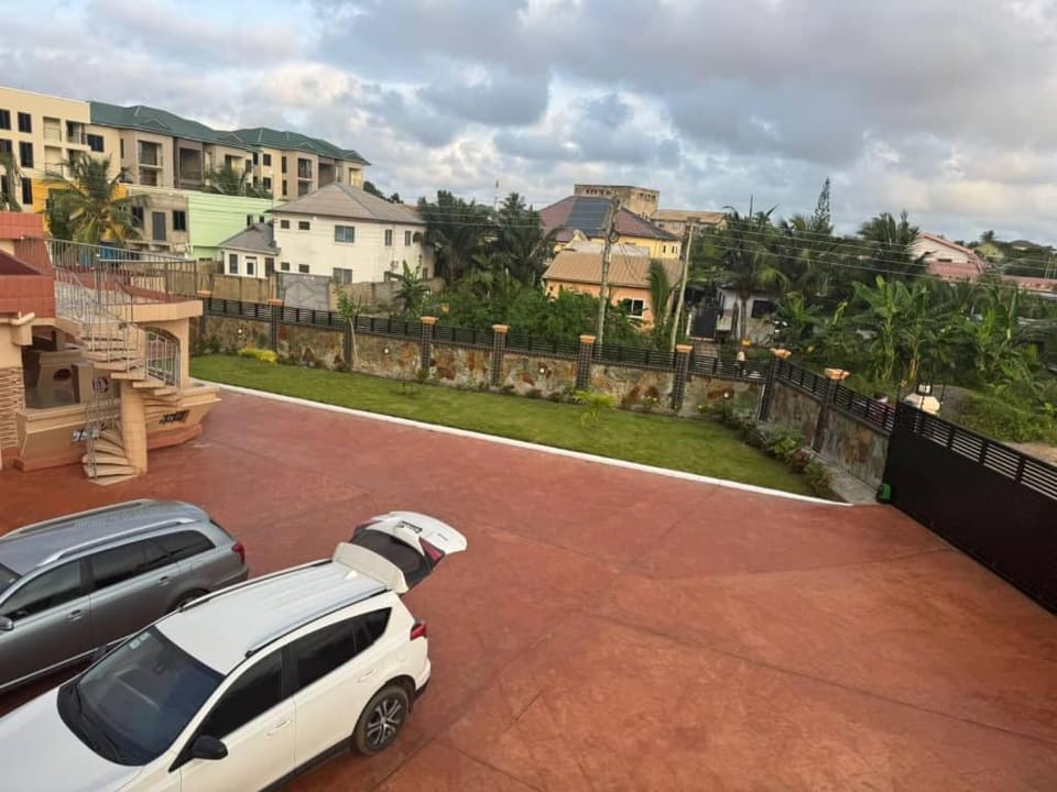 City view, Street view, Parking
