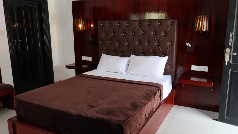Adam's Palm Resort Hotel in Sri Lanka