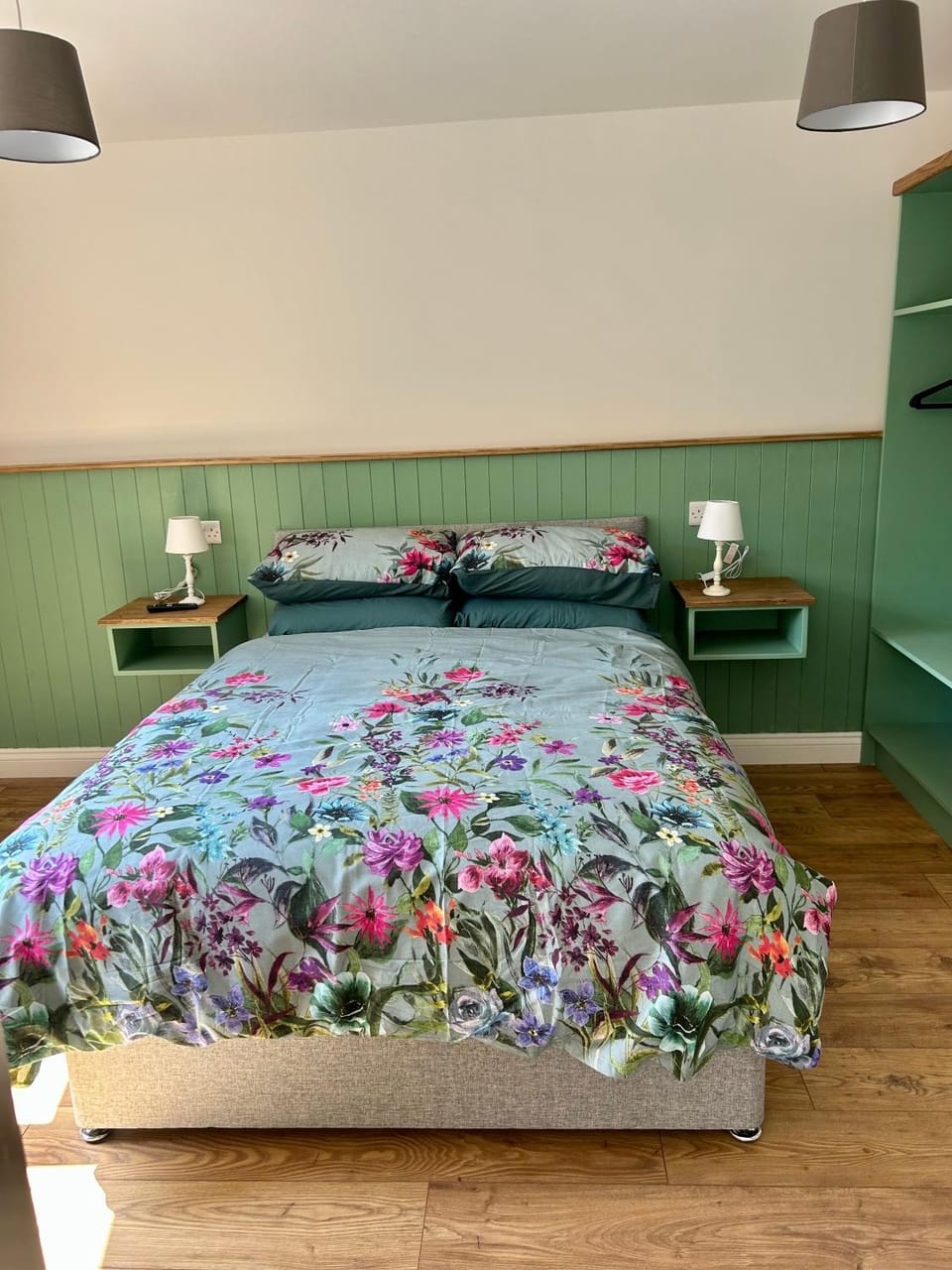 Peacock Lodge House in Sleights