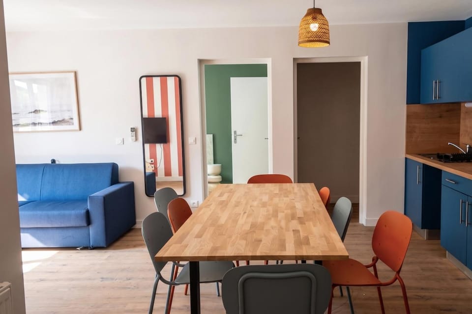 Apartment with terrace and forest view in La Teste Apartment in Gujan-Mestras