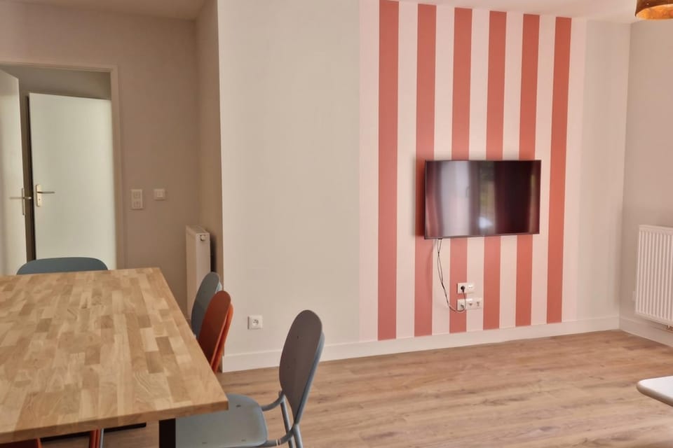 Apartment with terrace and forest view in La Teste Apartment in Gujan-Mestras