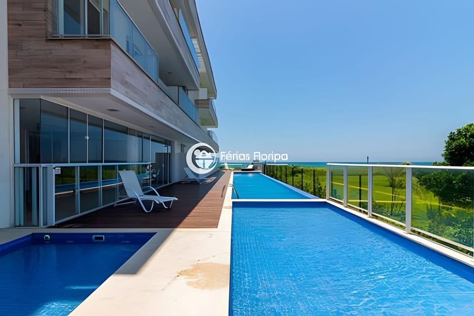 Vista deslumbrante para o mar neste lindo apartamento no Island Resort Apartment in Florianopolis