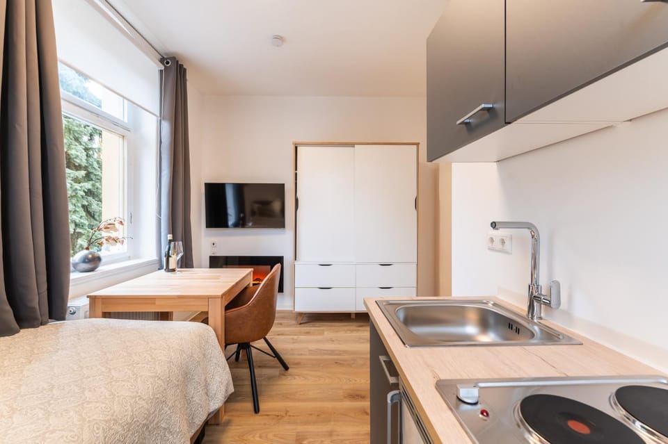 Kitchen or kitchenette, Living room