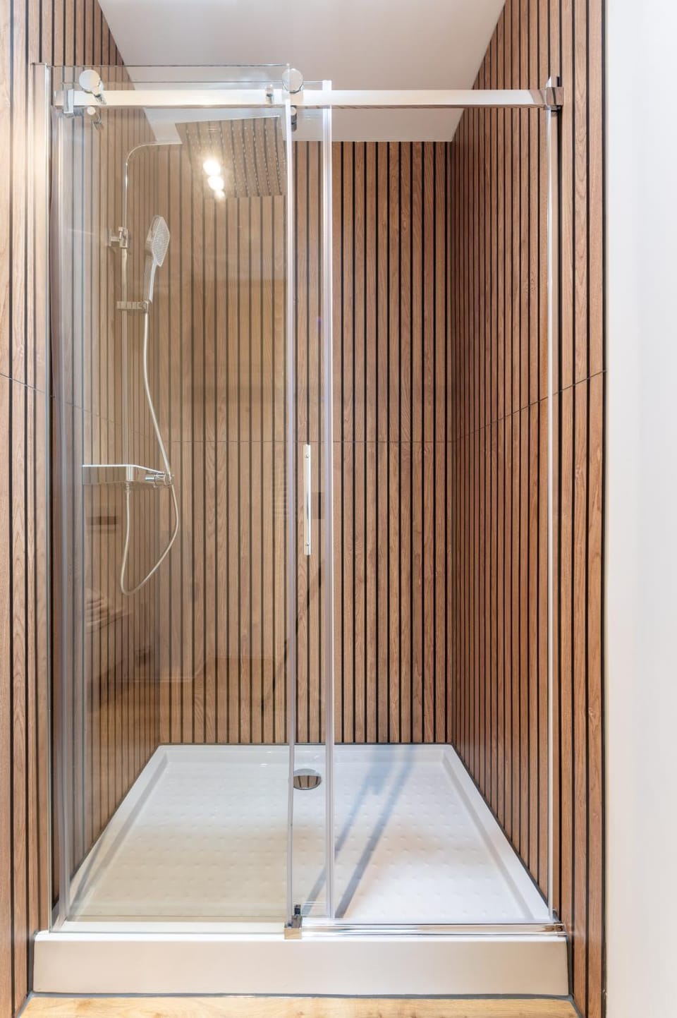 Bathroom, Living room