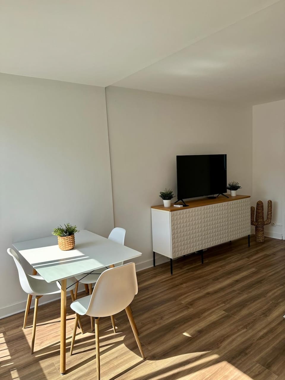 Studio Plage à 5 min Clim Wi-Fi Apartment in La Grande-Motte