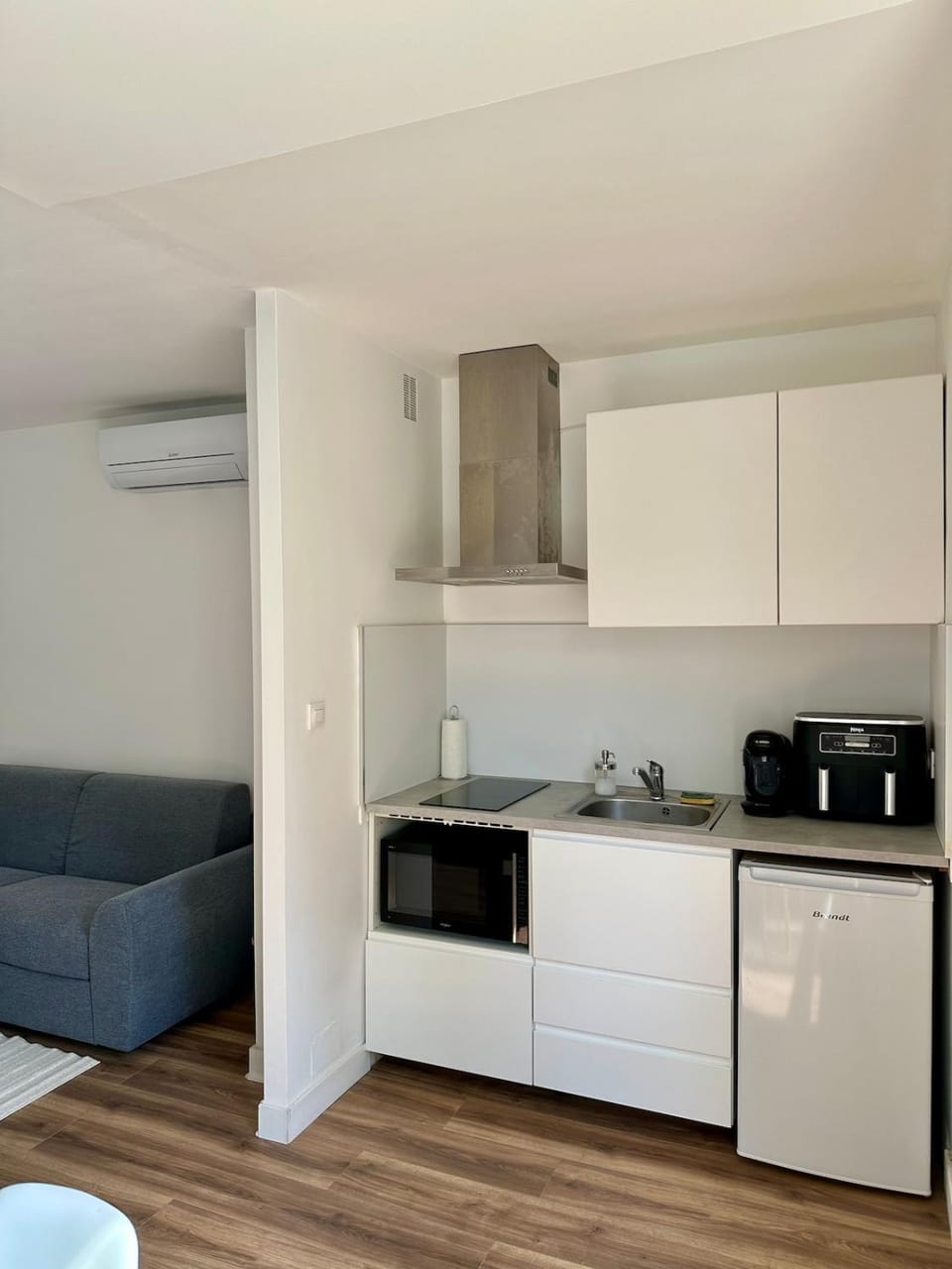 Studio Plage à 5 min Clim Wi-Fi Apartment in La Grande-Motte