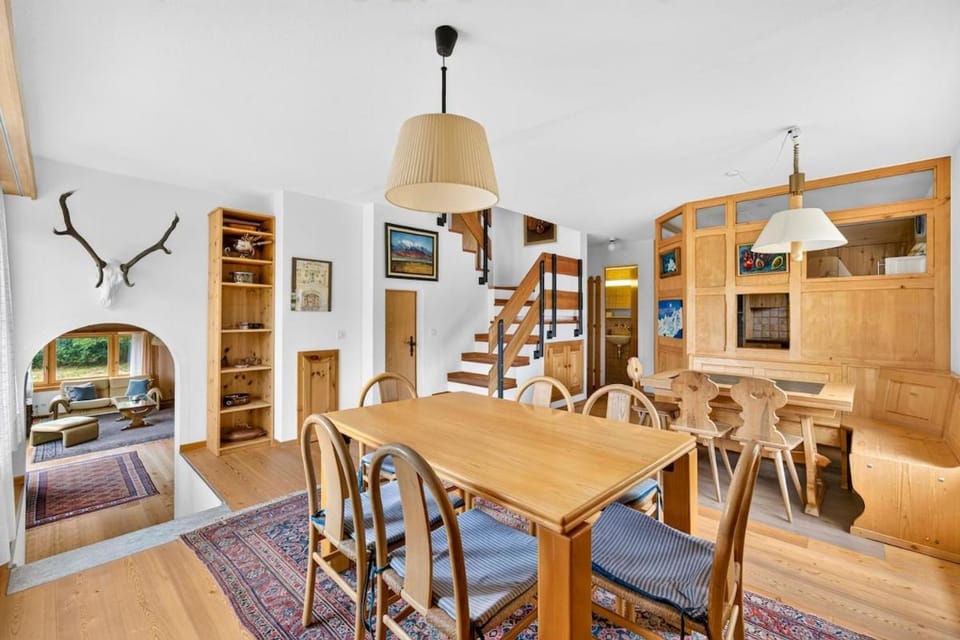 5 bedrooms Family Home near Sankt Moritz Apartment in Canton of Grisons