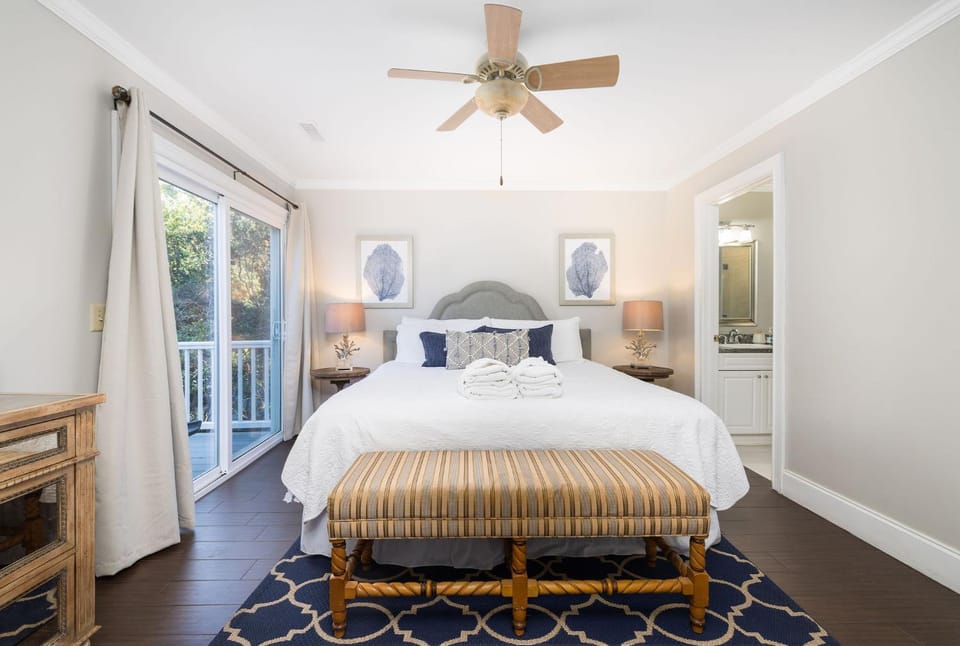 Palm Blvd 0904 - Here Comes The Sun House in Isle of Palms
