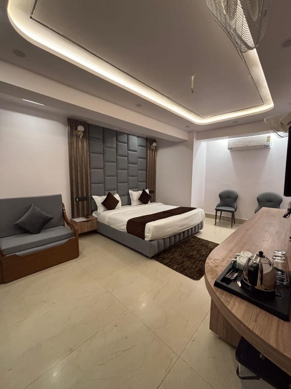 Photo of the whole room